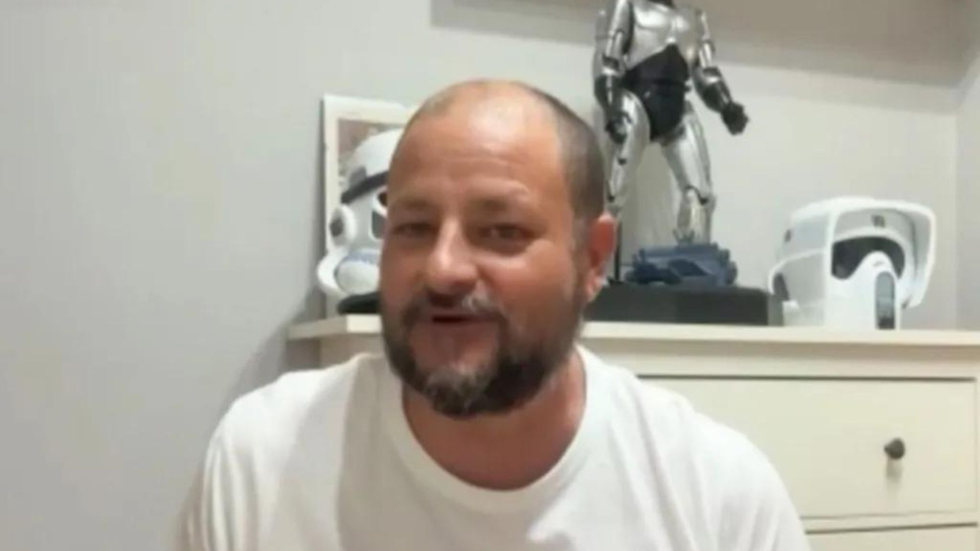 Profesyonel düğün yıkıcı Ernesto Reinares Varea