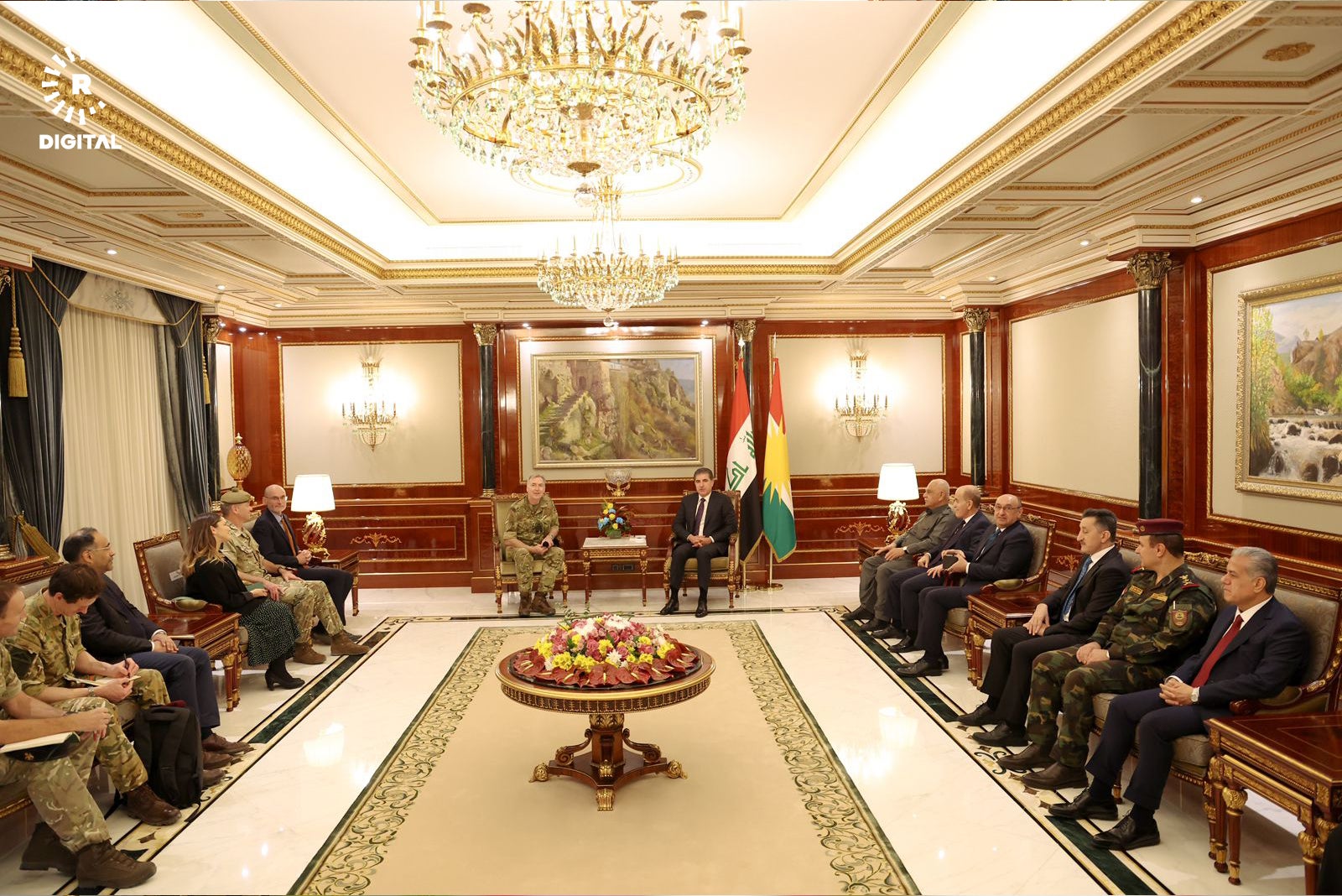 وێنەیەکی دیکەی کۆبوونەوەکە