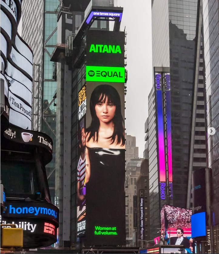 رێکلامێکی ئایتانا