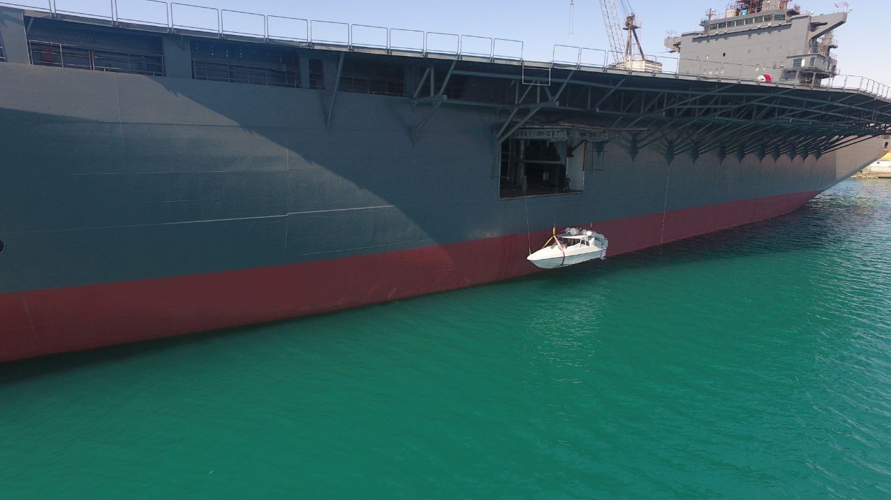 کەشتیی فڕۆکەهەڵگری شەهید بەهمەن باقری، درێژییەکەی 240 مەترە، وێنە: تەسنیم