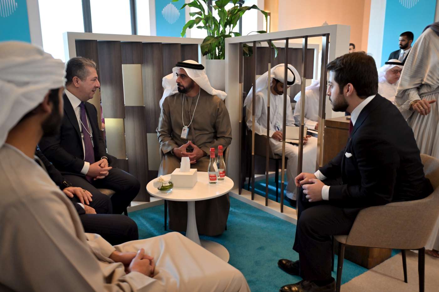 دیمەنێکی کۆبوونەوەکە لەگەڵ شێخ سەیف بن زاید ئال نەهیان، جێگری سەرۆک وەزیران و وەزیری ناوخۆی ئیمارات، وێنە: حکومەتی هەرێمی کوردستان