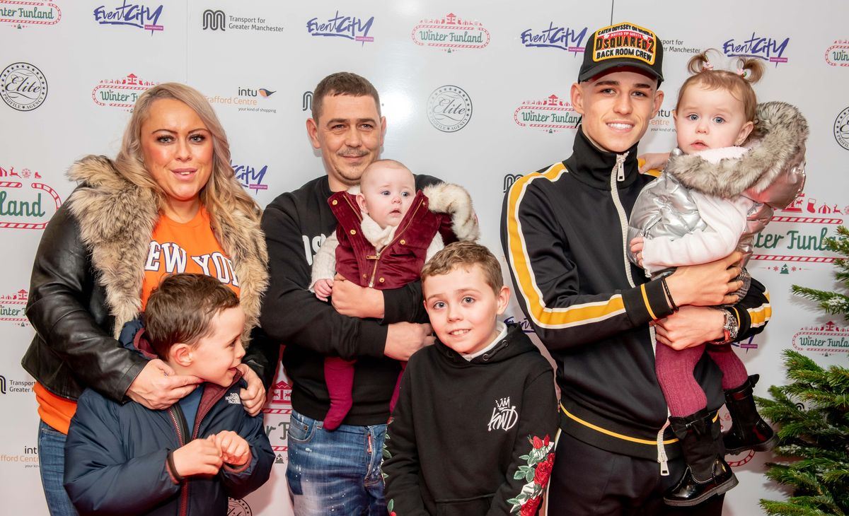 فۆدن لەگەڵ دایک و باوکی