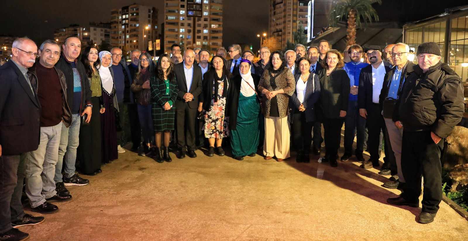 Buluşmada hatıra fotoğrafı çekildi.