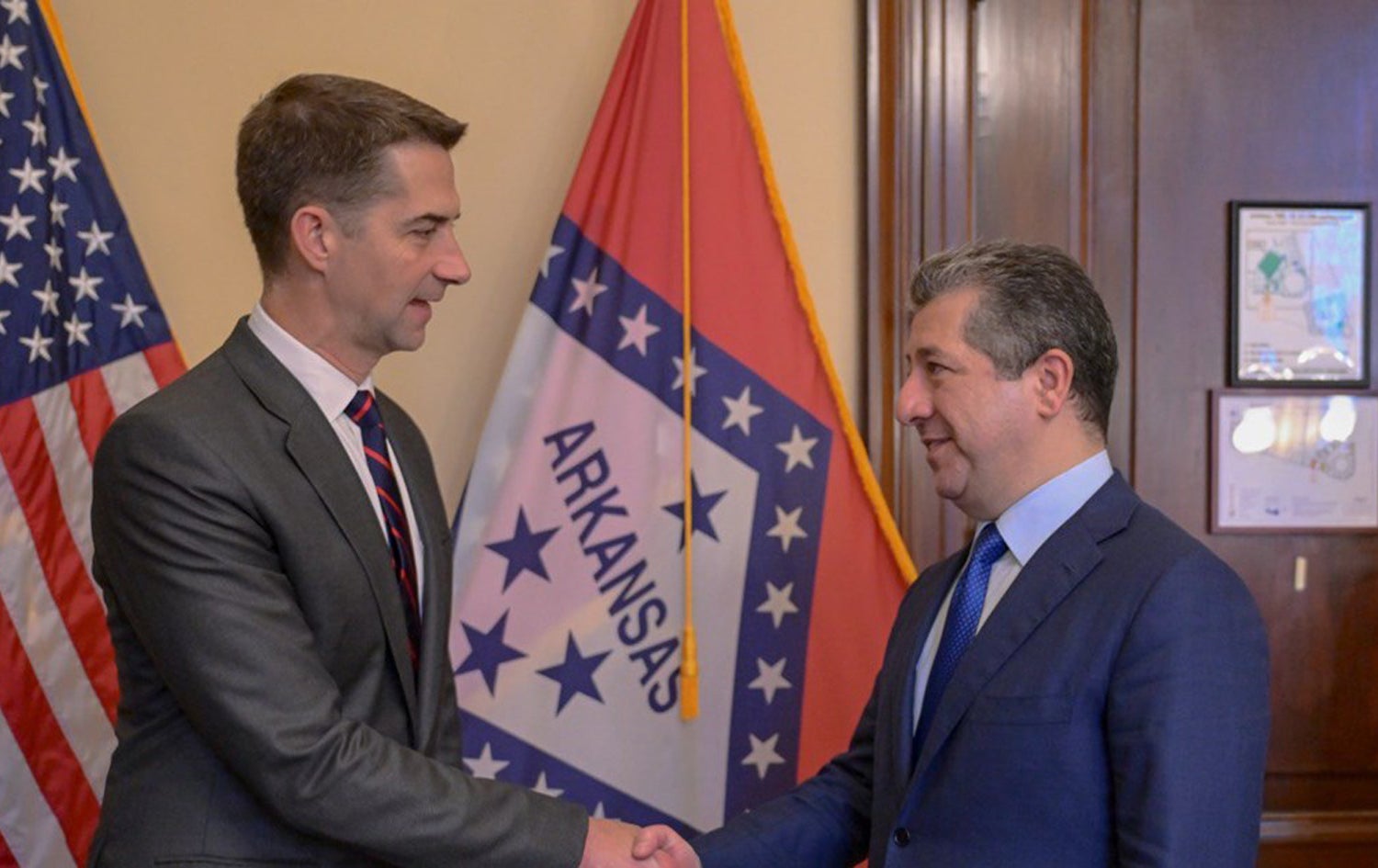 مەسرور بارزانی و تۆم کەتن.