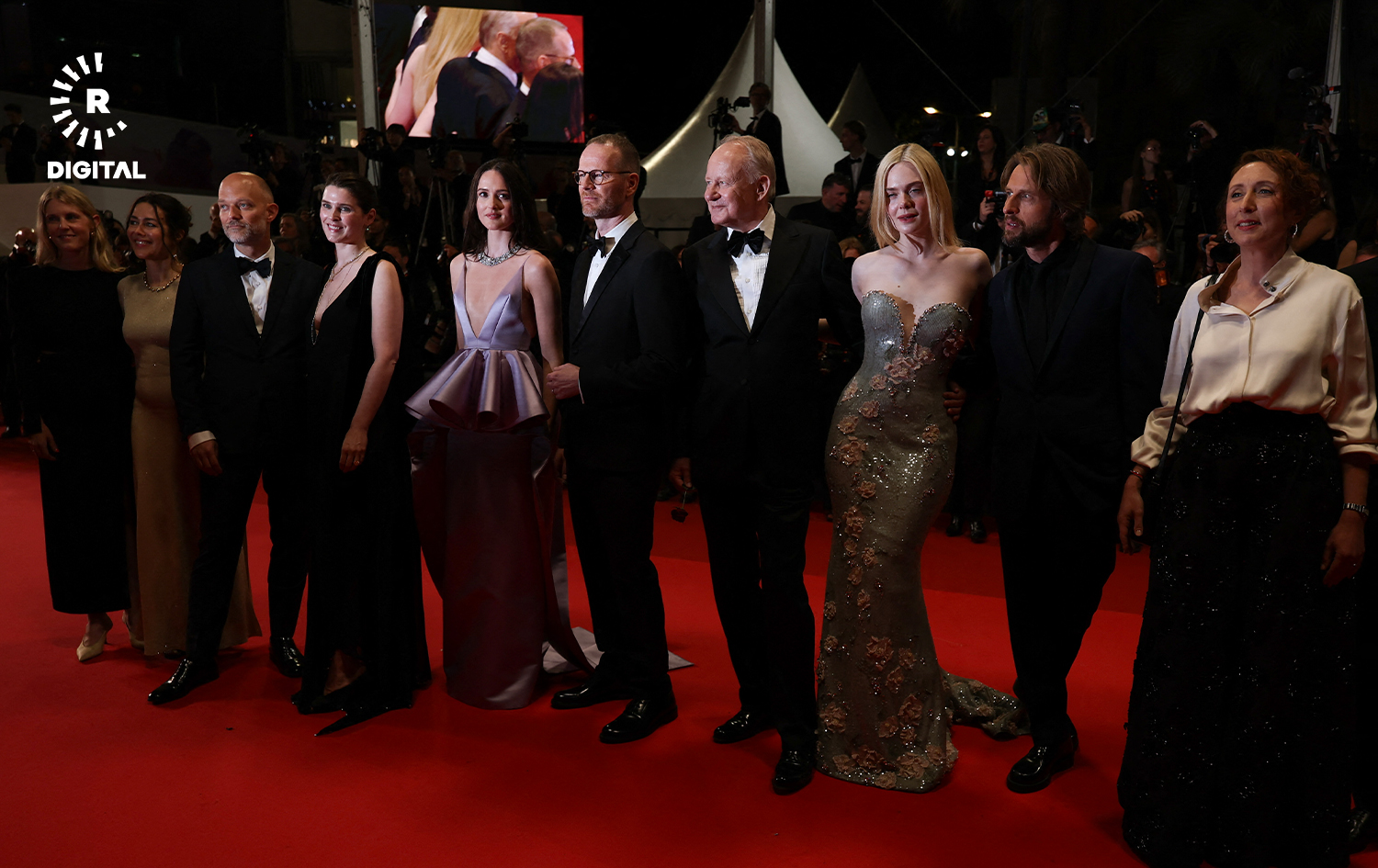 ستافی فیلمی "Sentimental Value" لە فێستیڤاڵی فیلمی کان. وێنە: AFP