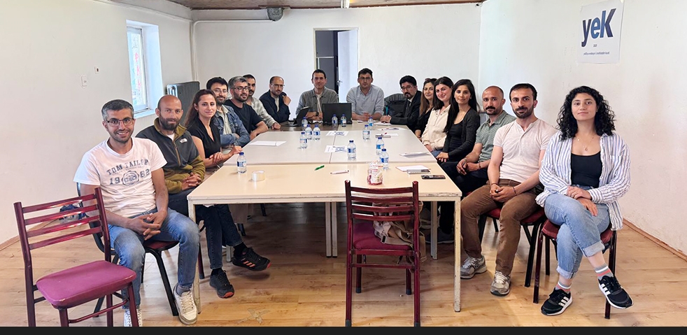 YEK toplantısından kare