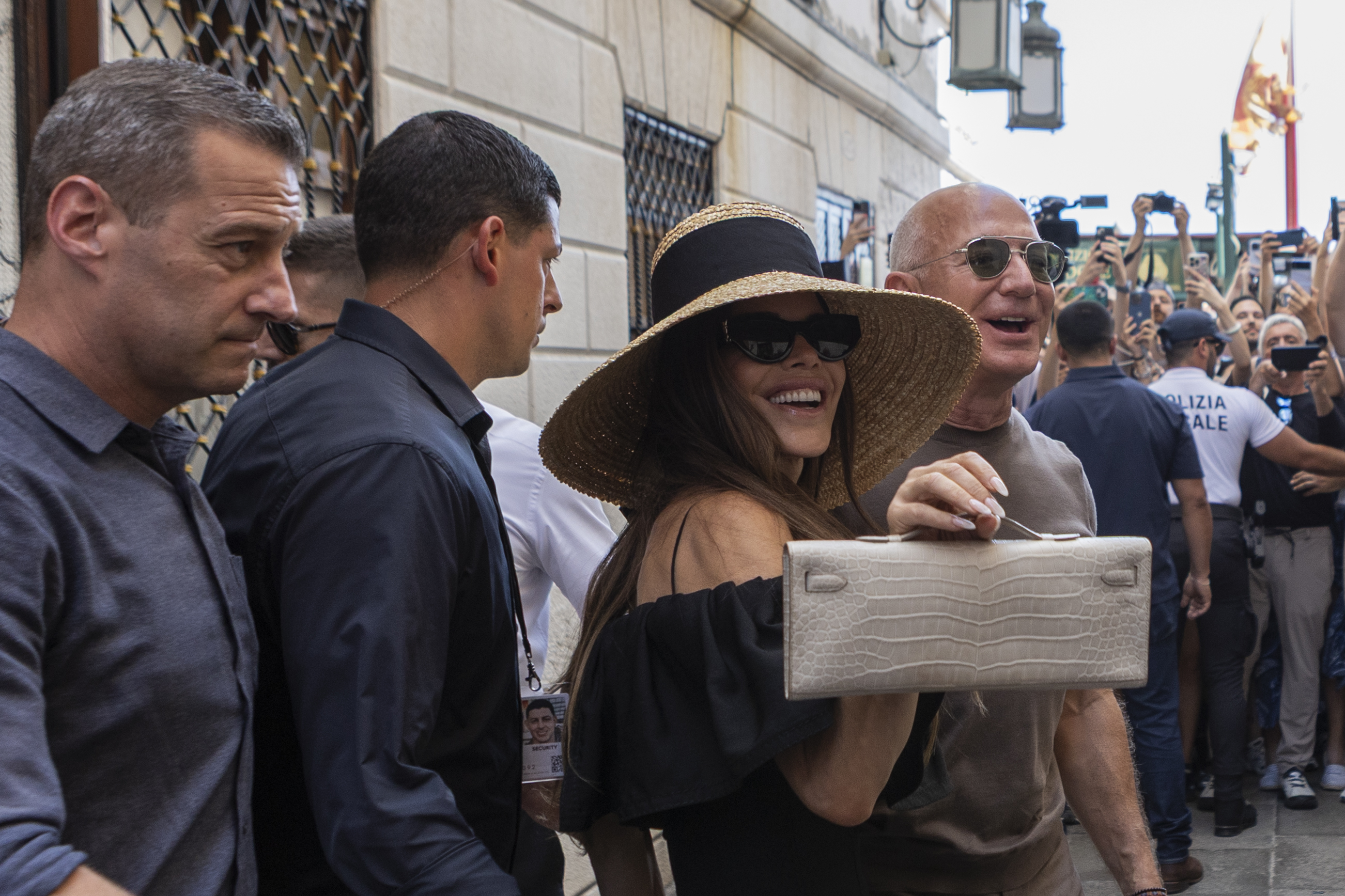 Milyarder iş insanı Jeff Bezos ile gazeteci Lauren Sanchez Venedik'te evlendi. / Foto: AA