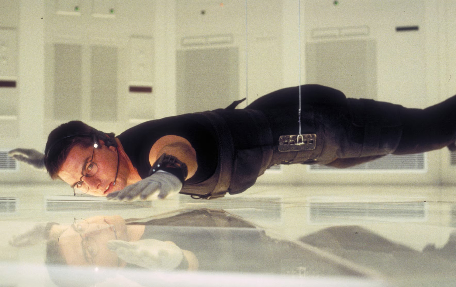 تۆم کروز لە یەکەم بەشی زنجیرەی فیلمی "Mission: Impossible"