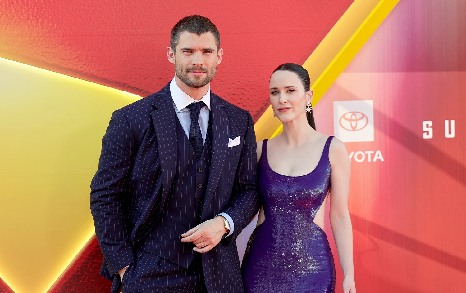 دەیڤید کۆرنسویت و رەیچڵ برۆسنەهان لە پێشاندانی "Superman" لە هۆڵیوود. وێنە؛ AFP