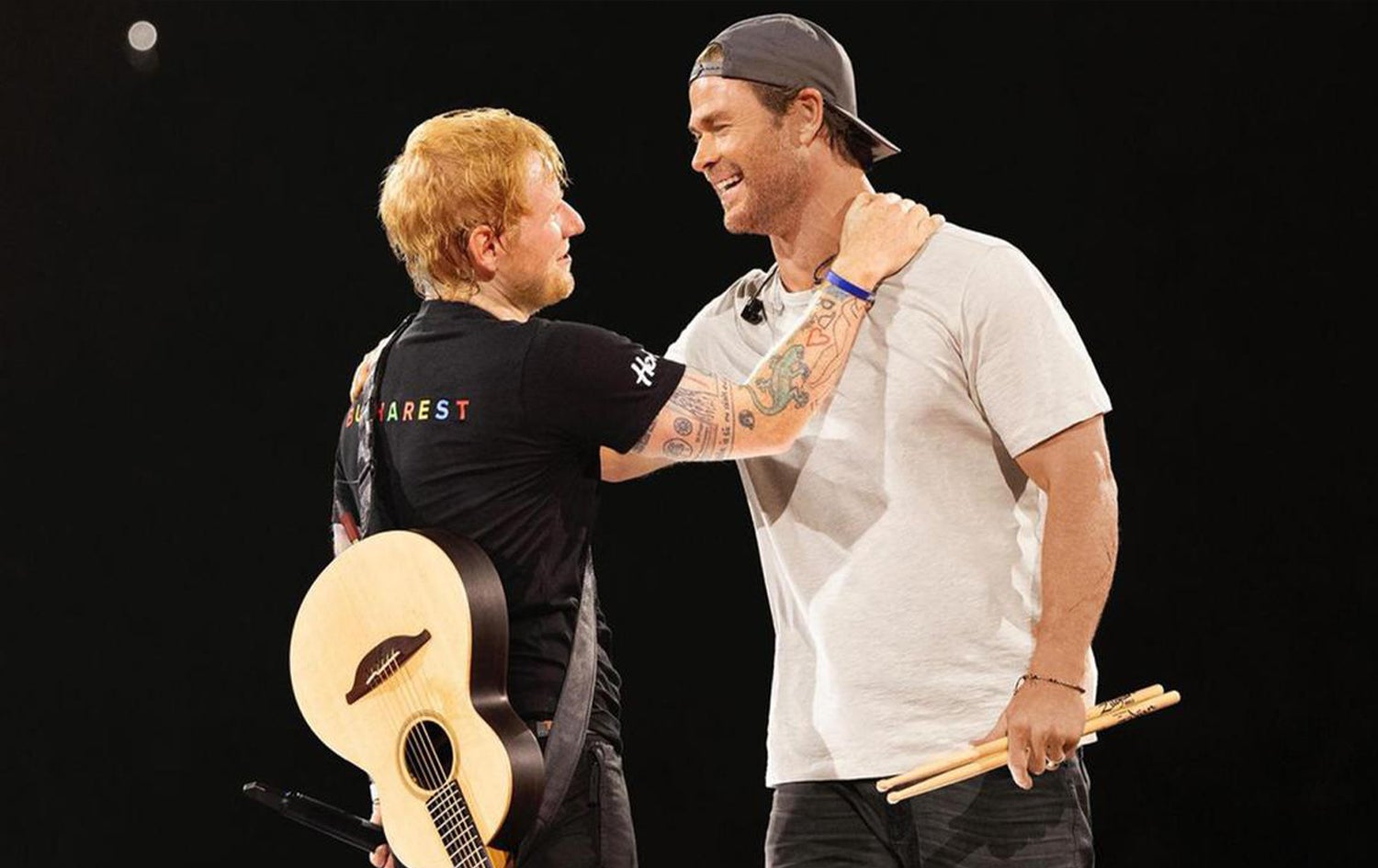 کریس هێمسۆرس لەگەڵ ئێد شیرەن