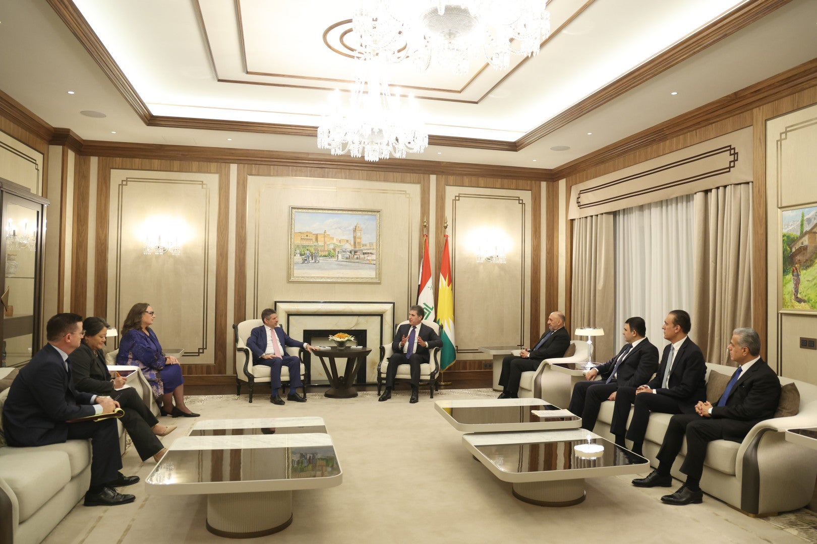 دیمەنێکی دیکەی کۆبوونەوەکە