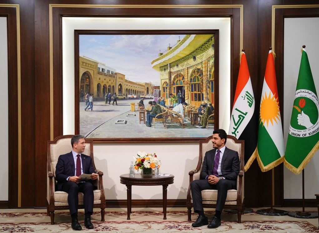 AK Parti heyeti Kürdistan Yurtseverler Birliği (KYB) Siyasi Büro üyesi Derbaz Kosret Resul ile Erbil'de bir görüşme gerçekleştirdi