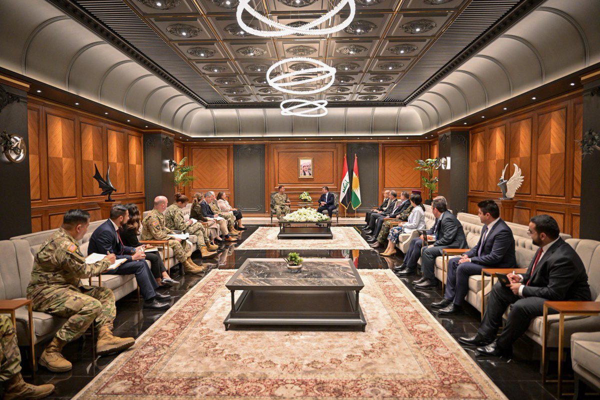 کۆبوونەوەی فەرماندەی سێنتکۆم لەگەڵ سەرۆکوەزیرانی هەرێی کوردستان