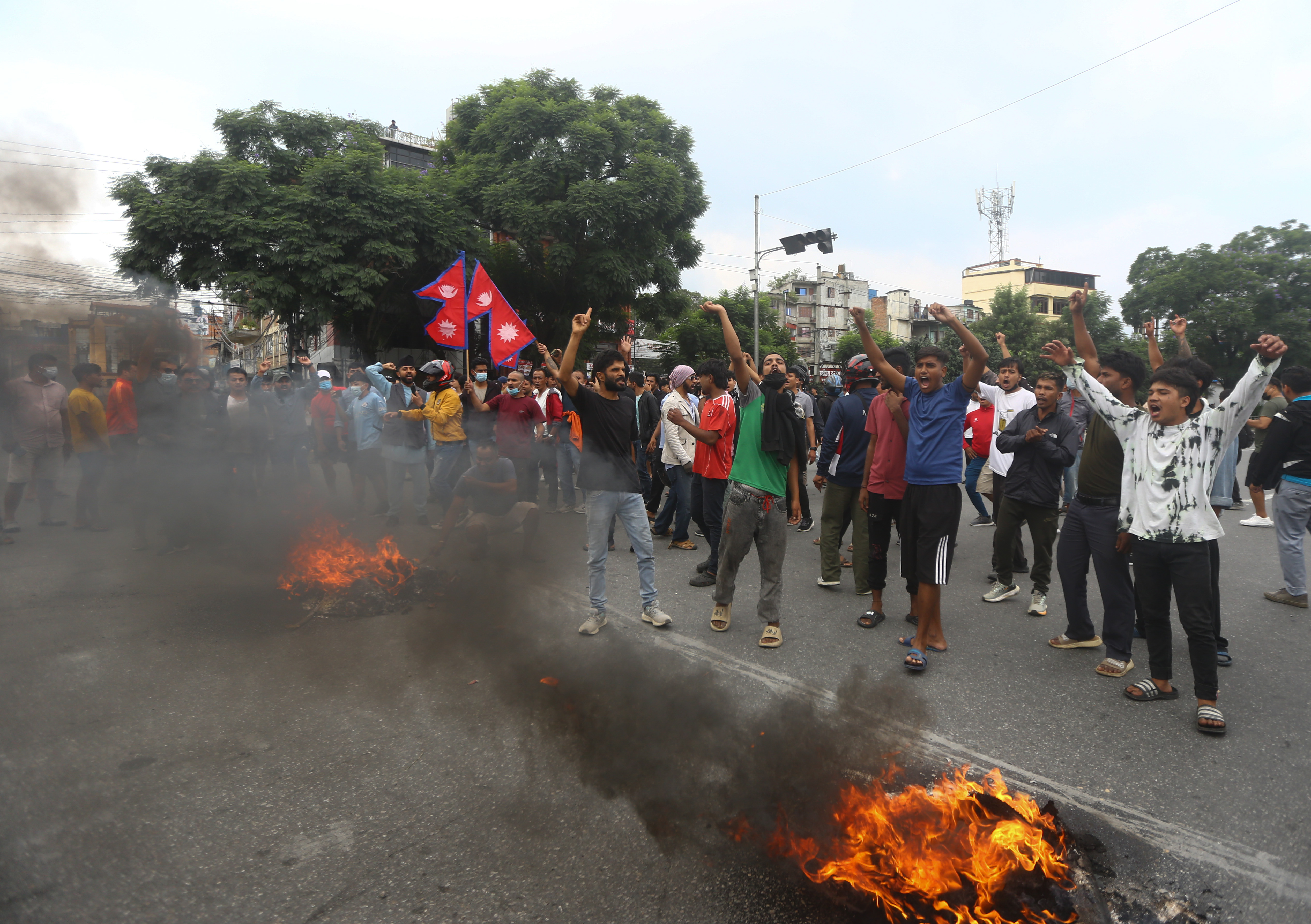 Nepal'de şiddetli protestolar sürüyor. / AA