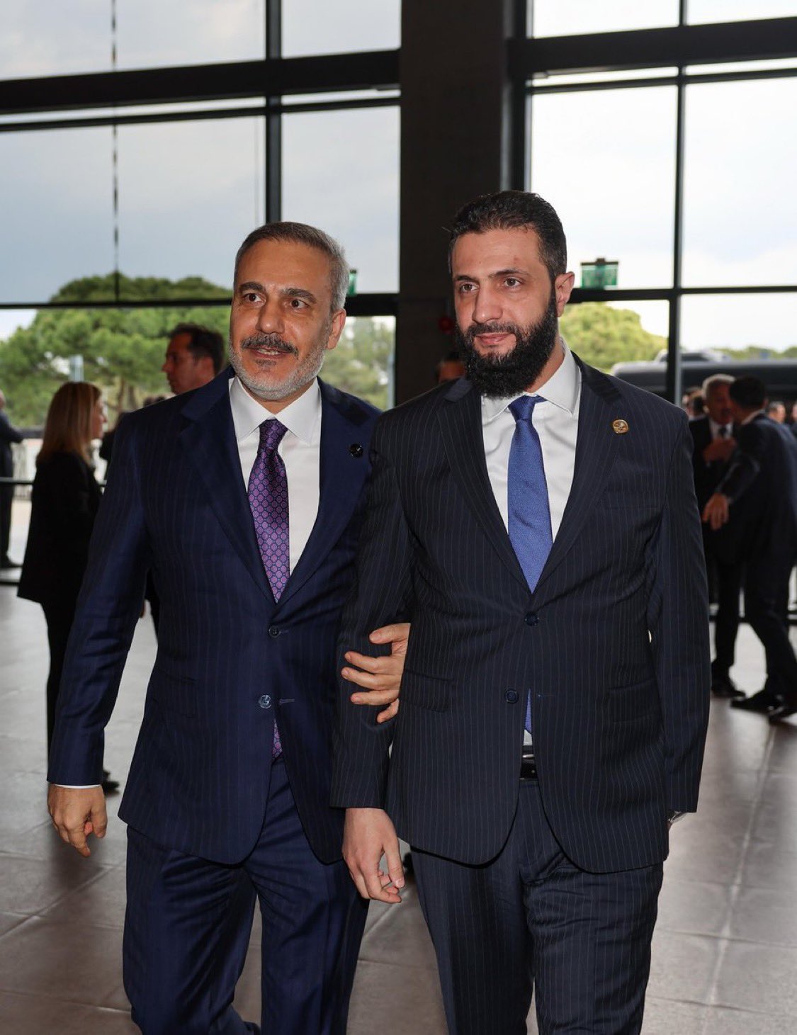 Foto: Türkiye Dışişleri Bakanı Hakan Fidan ve Suriye'nin Geçici Cumhurbaşkanı Ahmed Şara