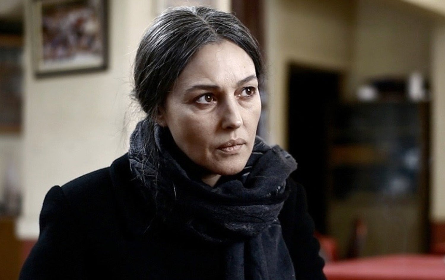 مۆنیکا بێلۆچی لە فیلمی (وەرزی کەرکەدەن)ـی بەهمەن قوبادی