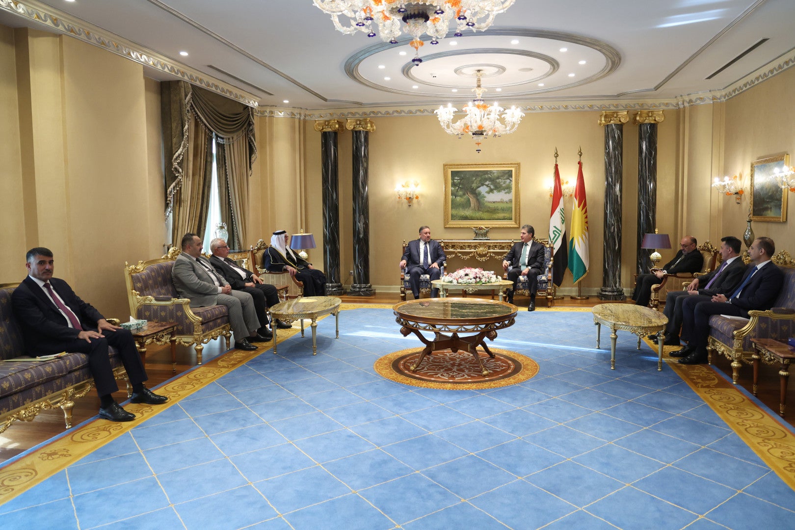 دیمەنێکی دیکەی کۆبوونەوەکە