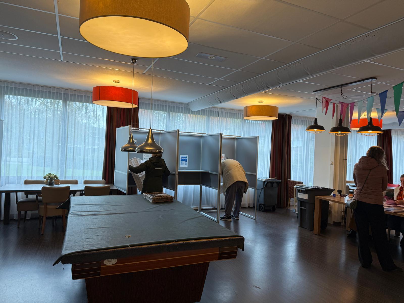 بنکەیەکی دەنگدان لە ئەمستردام. وێنە: ئاڵا شاڵی - رووداو