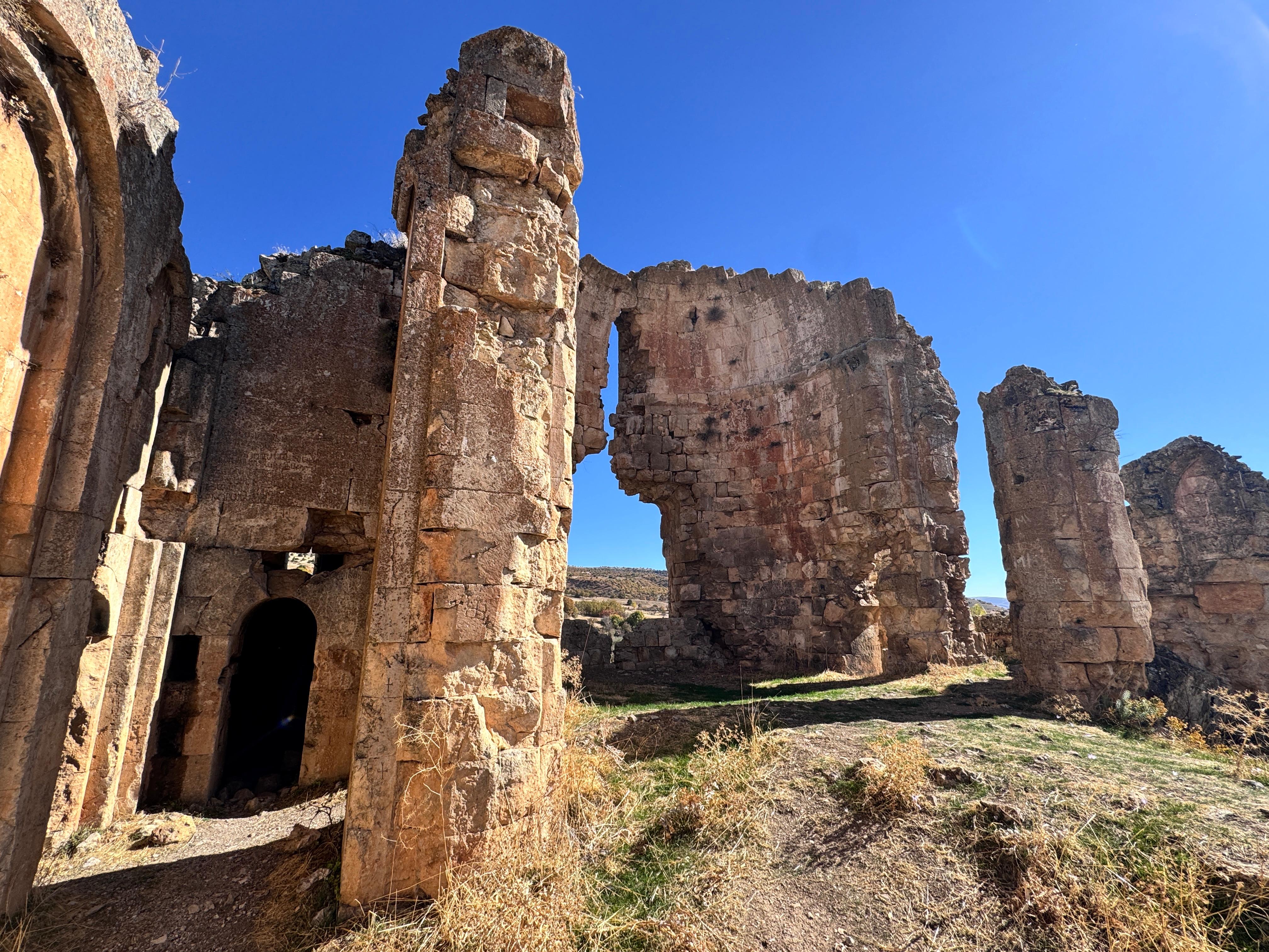Ergen Kilisesi yıkılma tehlikesiyle karşı karşıya. / Foto: Ali Haydar Gözlü / Rûdaw