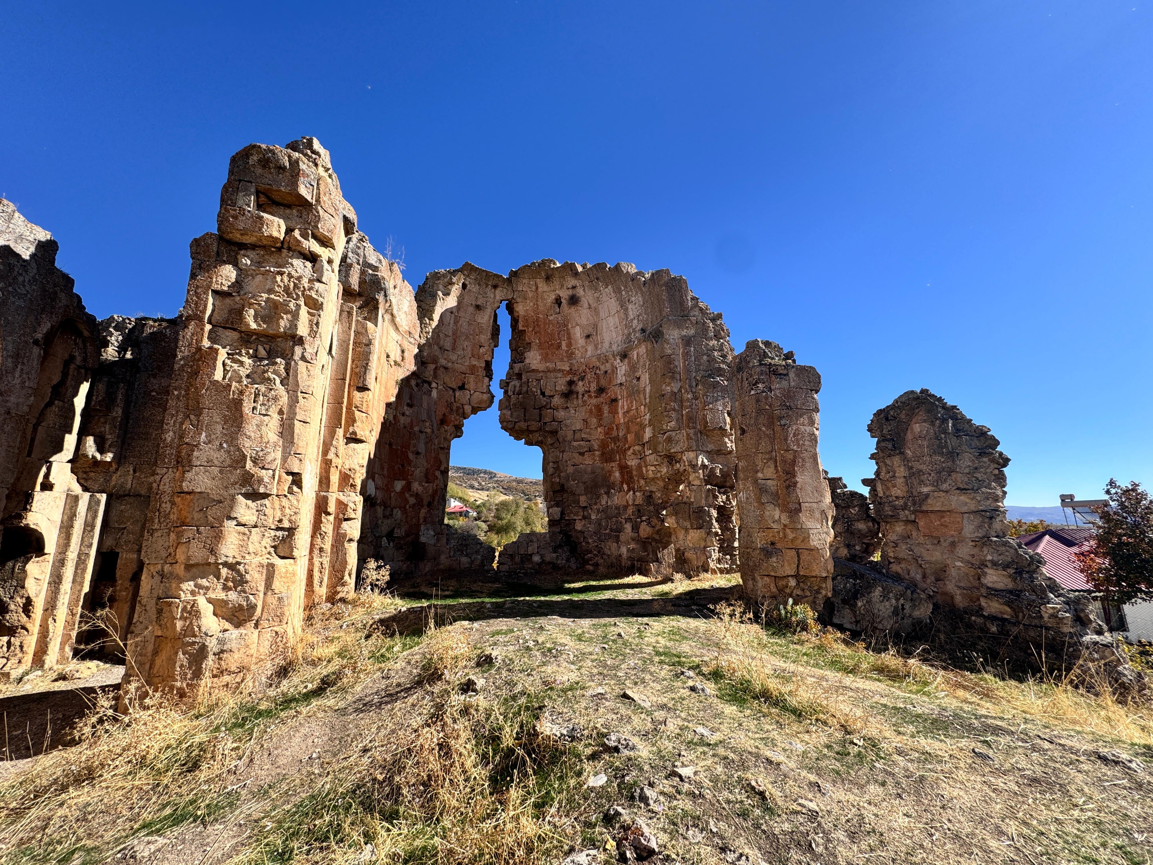 Ergen Kilisesi yıkılma tehlikesiyle karşı karşıya. / Foto: Ali Haydar Gözlü / Rûdaw