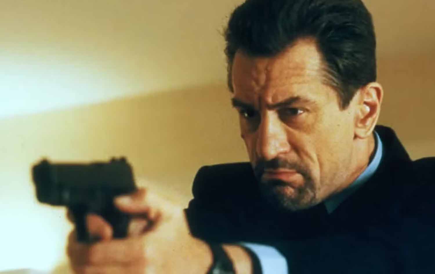 رۆبێرت دی نیرۆ، لە بەشی یەکەمی (Heat)