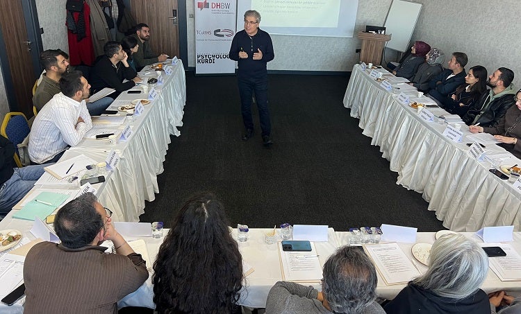 Perwerdeya derûnnasiyê Perwerdeya derûnnasiyê