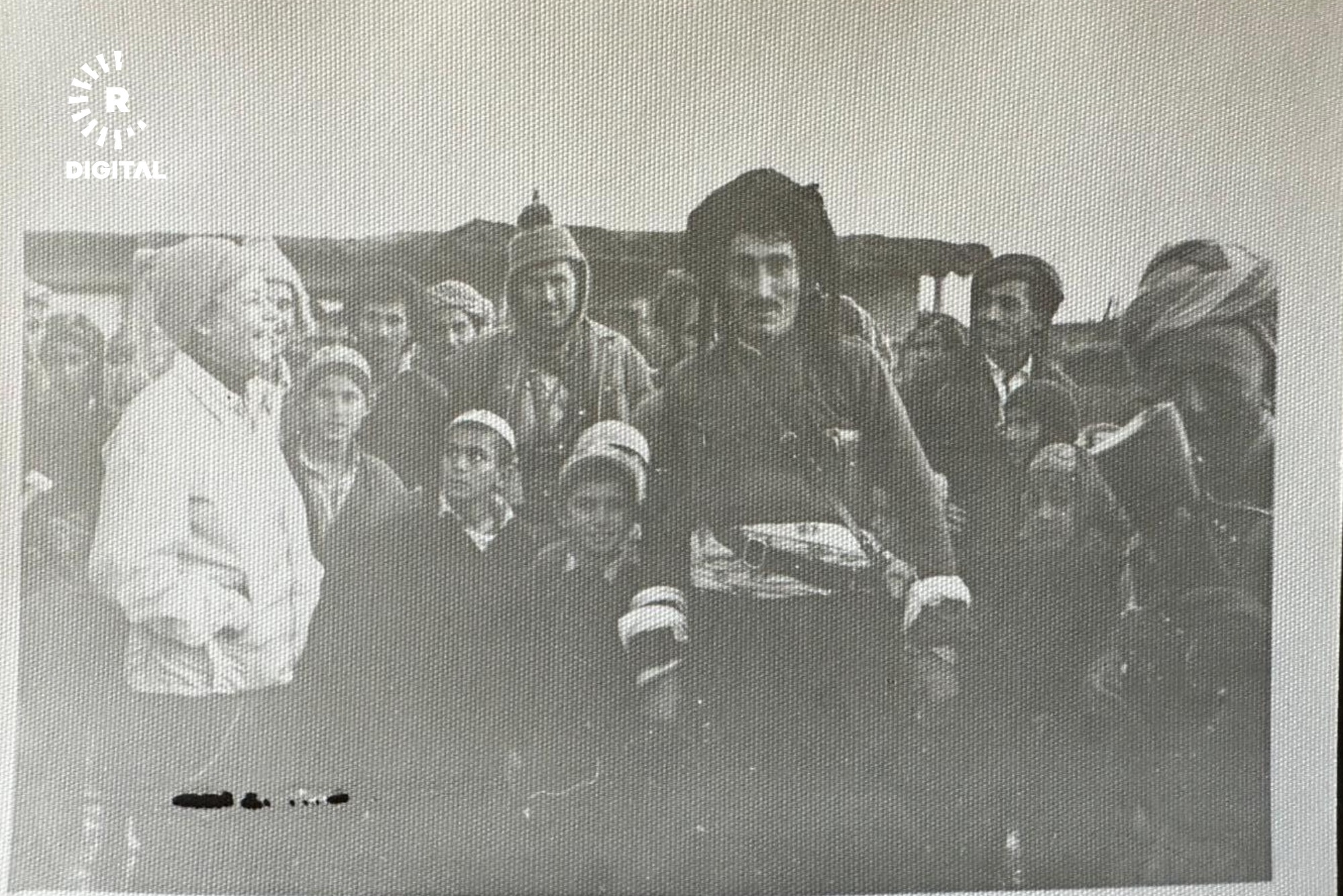 لوووسوو لەگەڵ خەڵکی گوندەکان