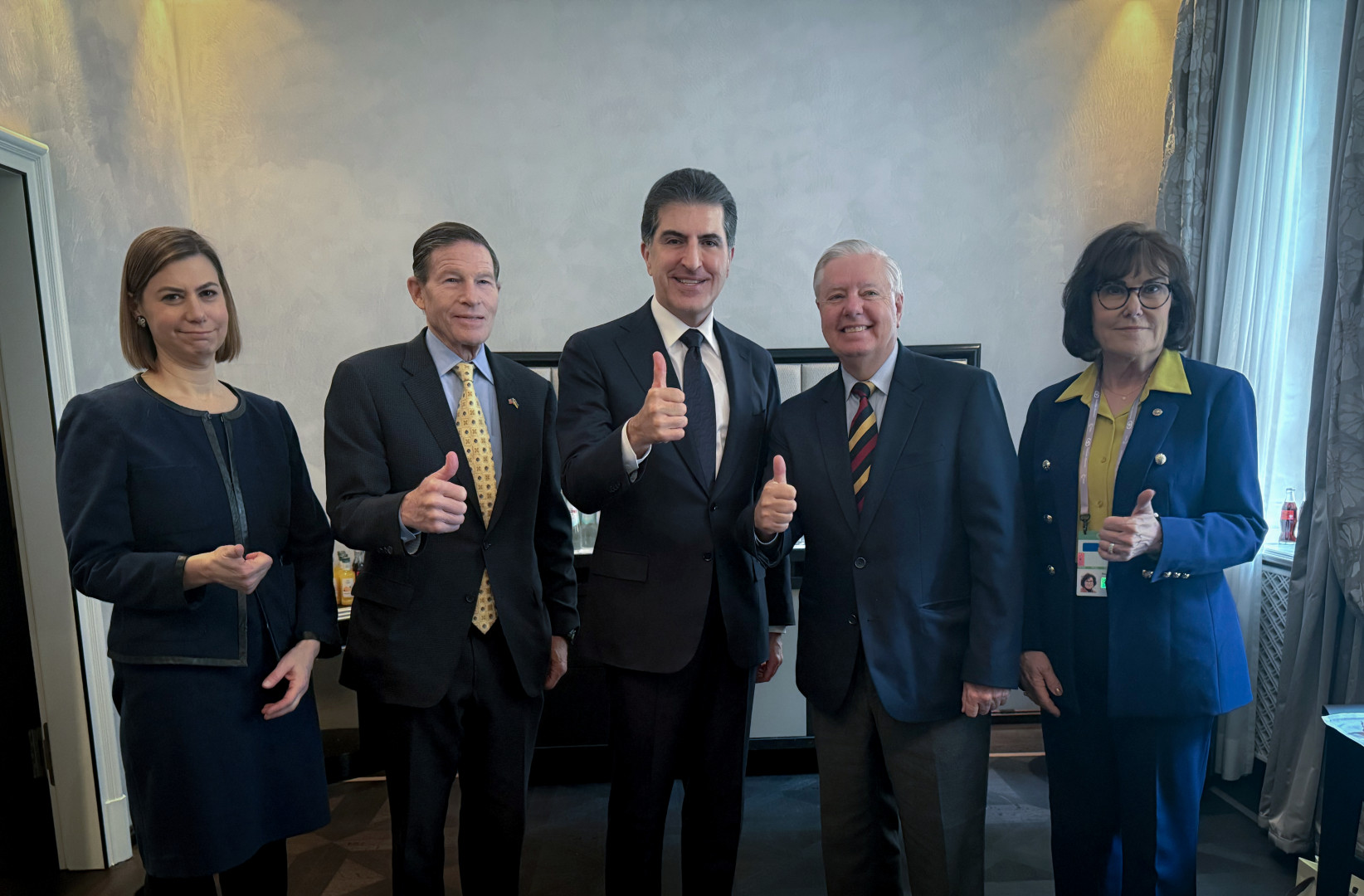 نێچیرڤان بارزانی، سەرۆکی هەرێمی کوردستان و لیندزی گراهام و ژمارەیەک سیناتۆری دیکە