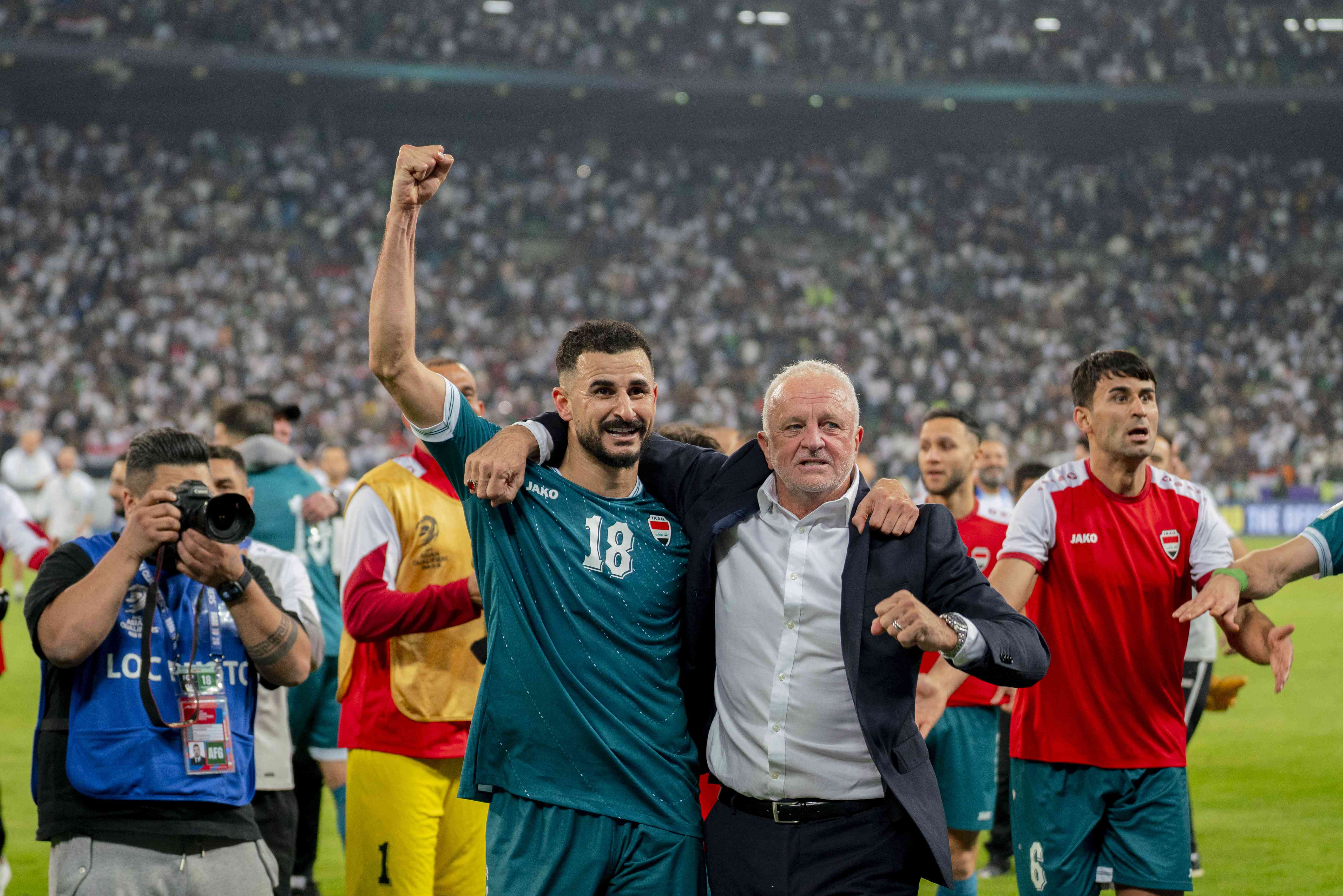 ئارنۆڵد و ئەیمەن حوسێن