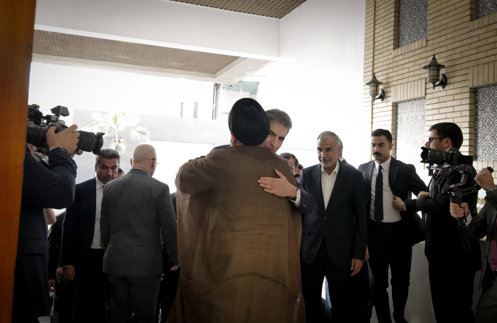 پێشوازیی عەممار حەکیم لە نێچیرڤان بارزانی