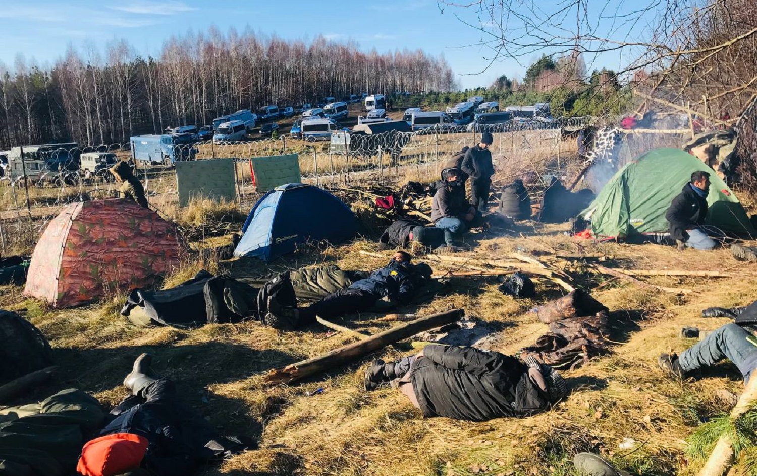 Migrants are camped out on the Polish-Belarus border on November 9, 2021. Photo: Aryan Zellmi