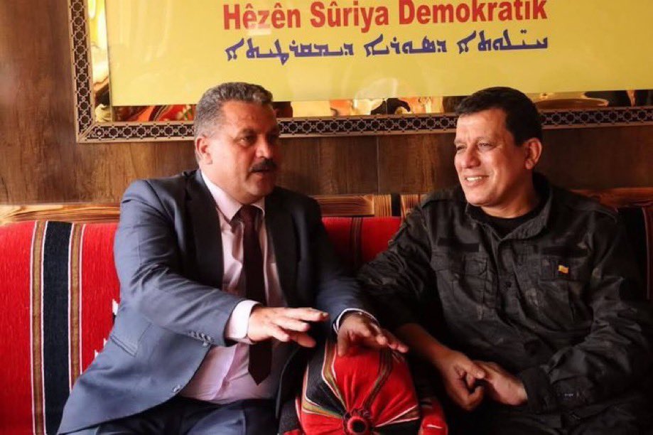 DSG Genel Komutanı Mazlum Abdi, Hama ve kırsalındaki Kürt aşiretlerinin lideri Mehdi Ali ile bir araya geldi / Foto: X