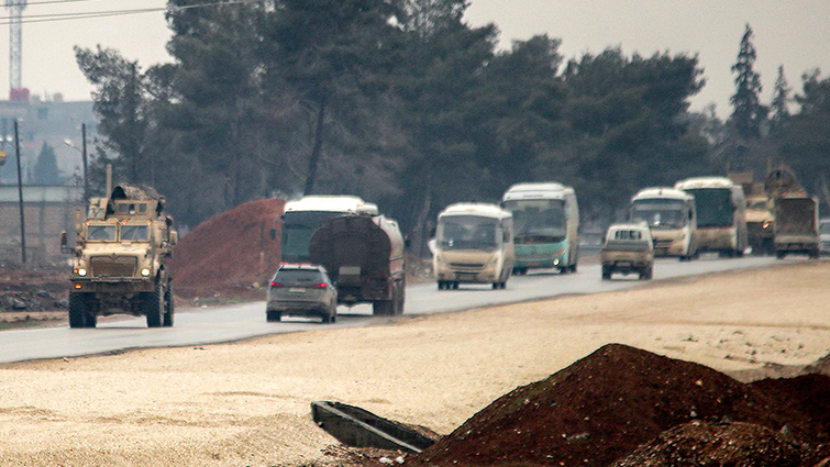 نقل سجناء داعش من الحسكة إلى العراق-AFP