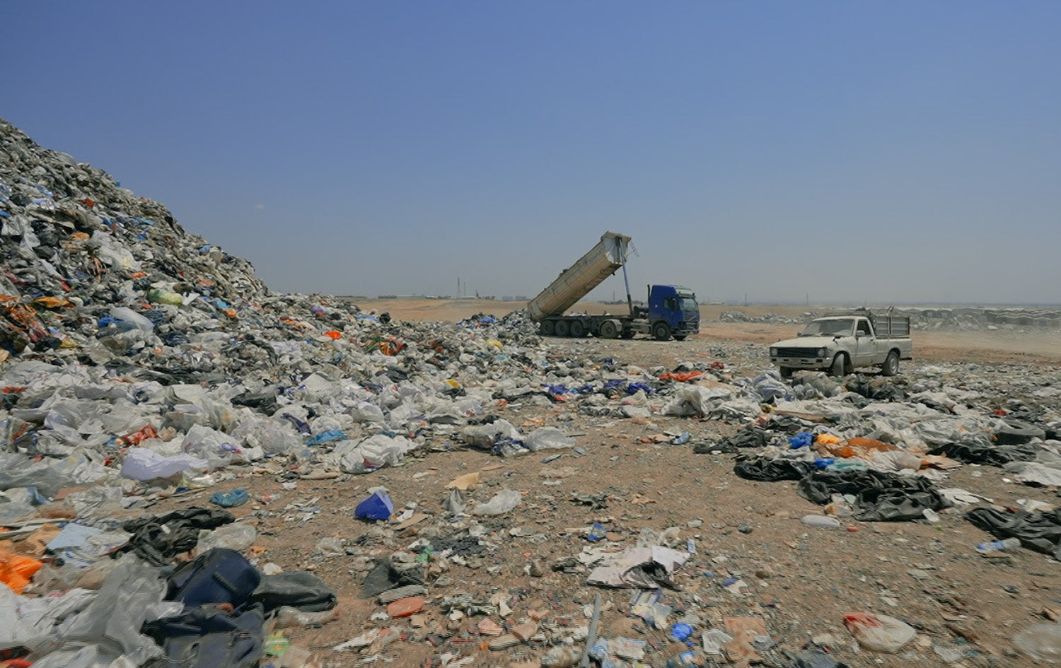 دوازەنگی زەوی - رۆژانە هێندەی باڵەخانەیەکی 16 نهۆمی خاشاک لە هەرێمی کوردستان کۆدەکرێتەوە