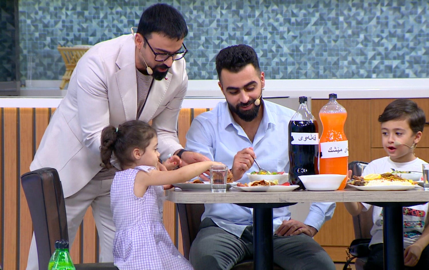 خواردنەوە گازییەکان