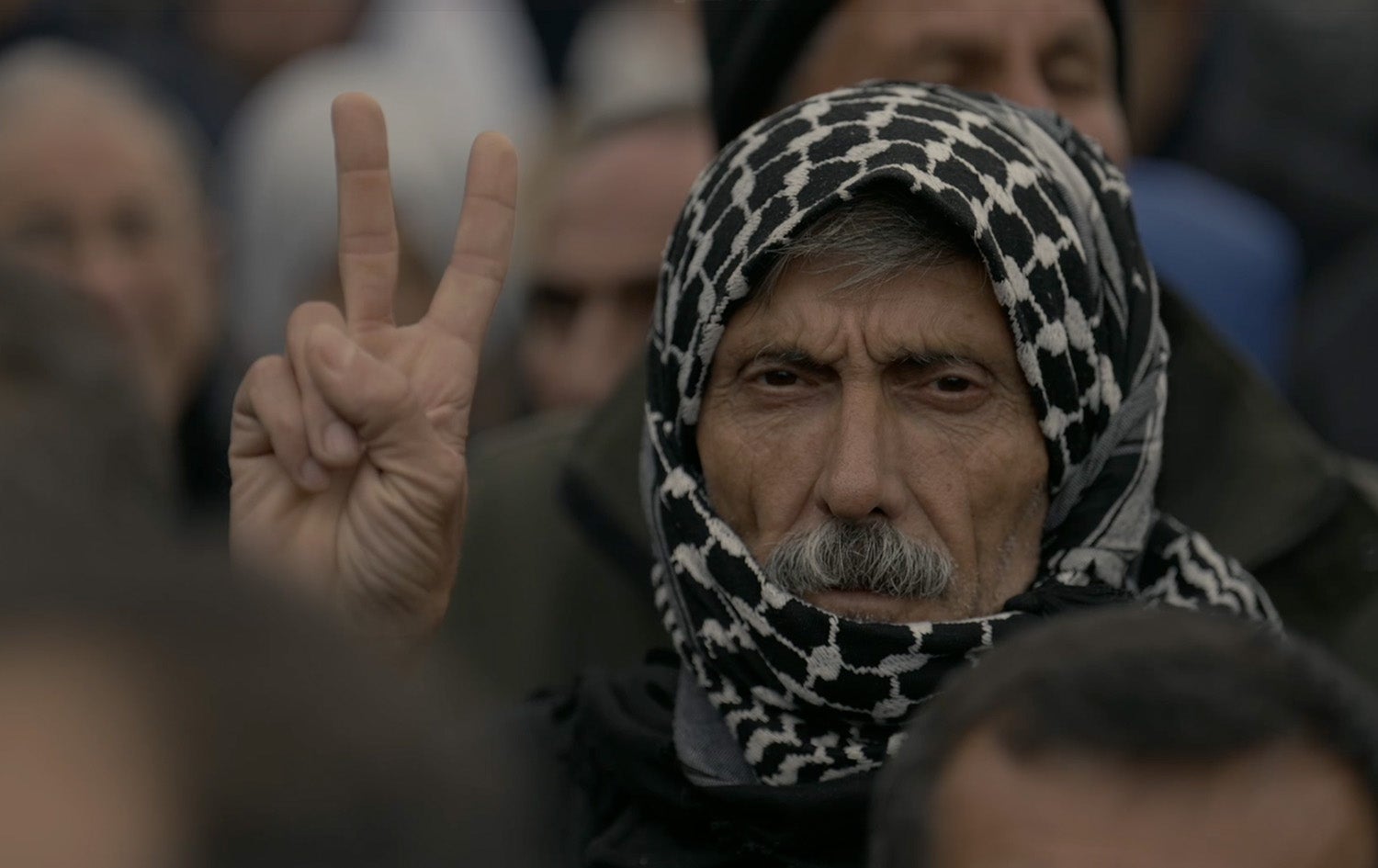 دوا بەختی ئاشتی