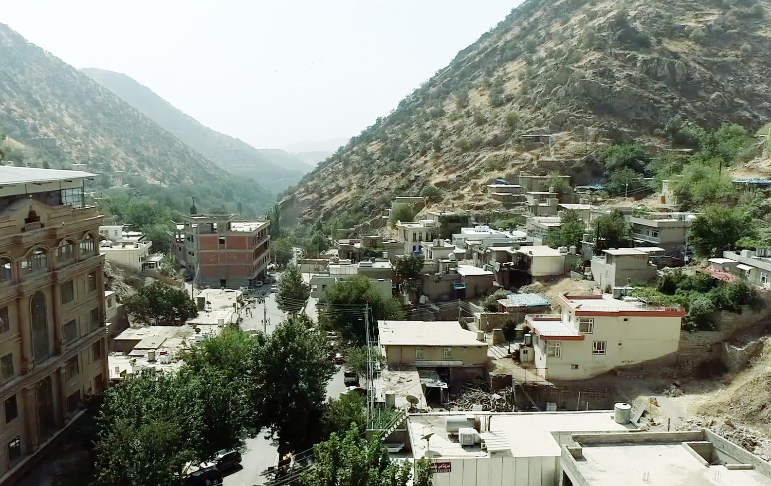 فیچەر - تەوێڵە | گوندە پلیکانەییەکەی هەورامان