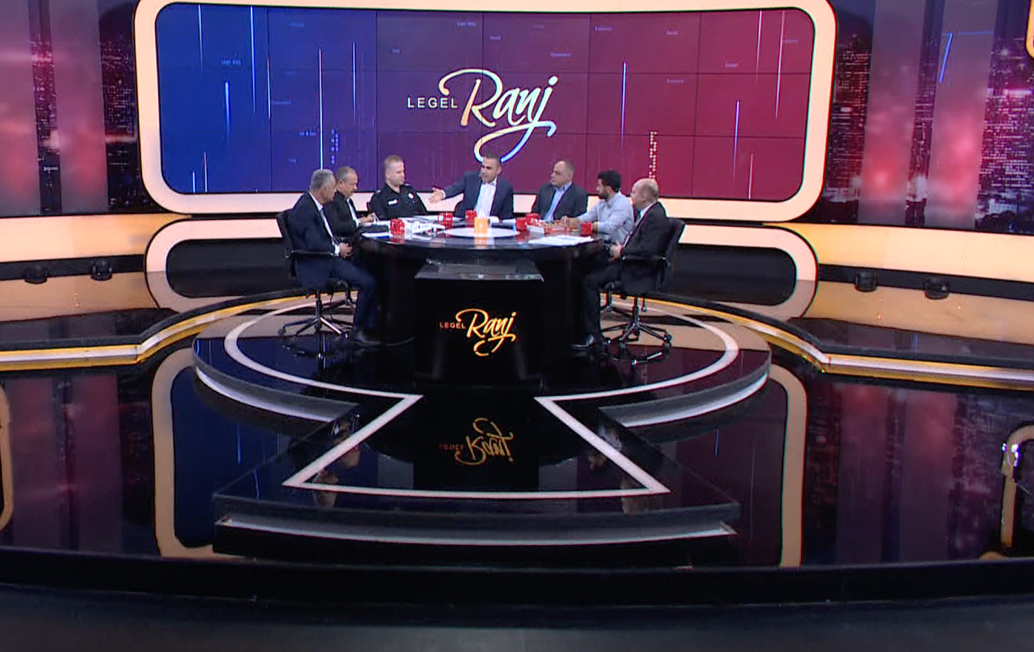 لەگەڵ رەنج؛ بەهۆی ئاگری گەورەی بینا و بازاڕەکان رەخنە لە بازرگانان دەگیرێت