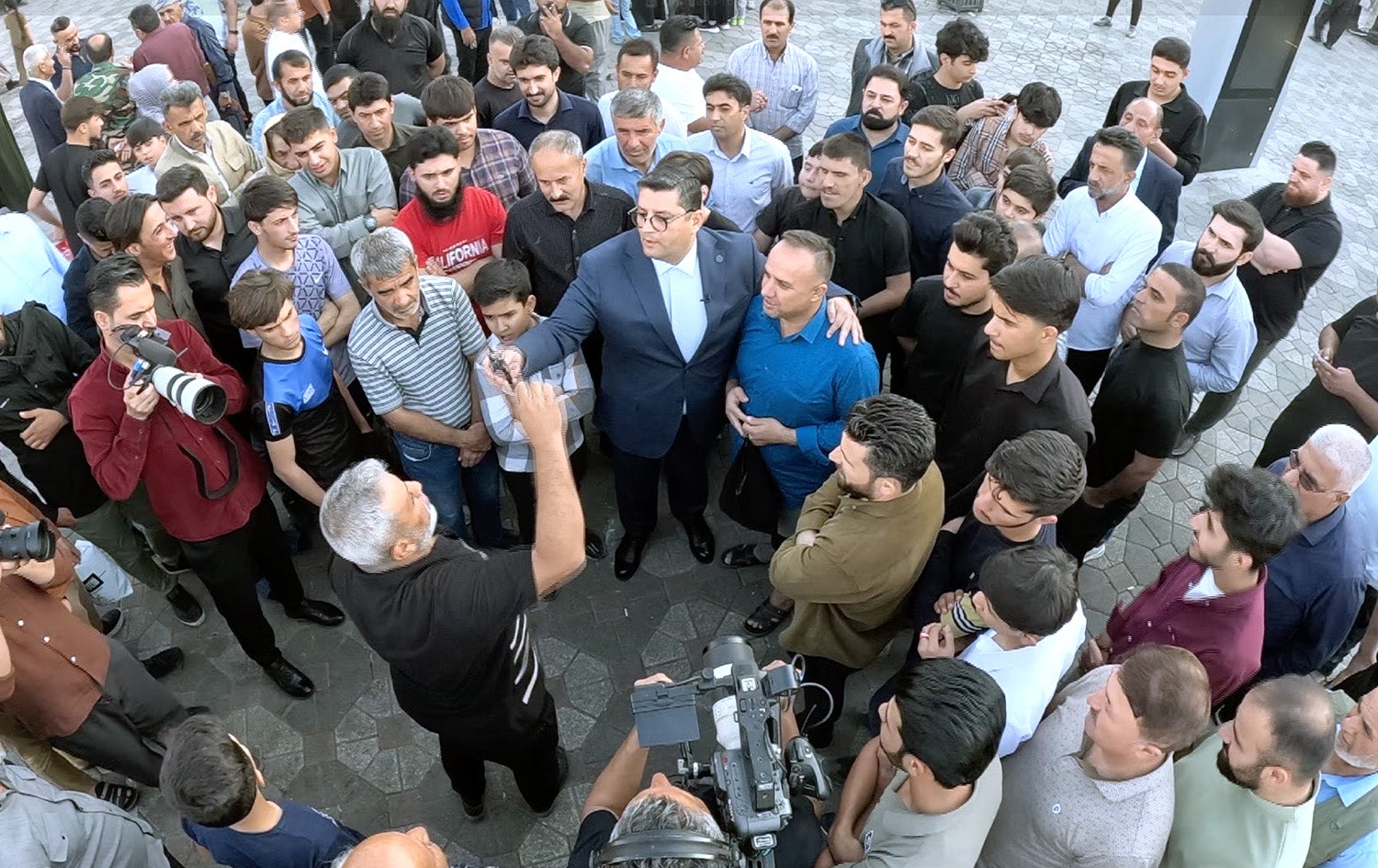 Kî bi hêz e? - Hawler