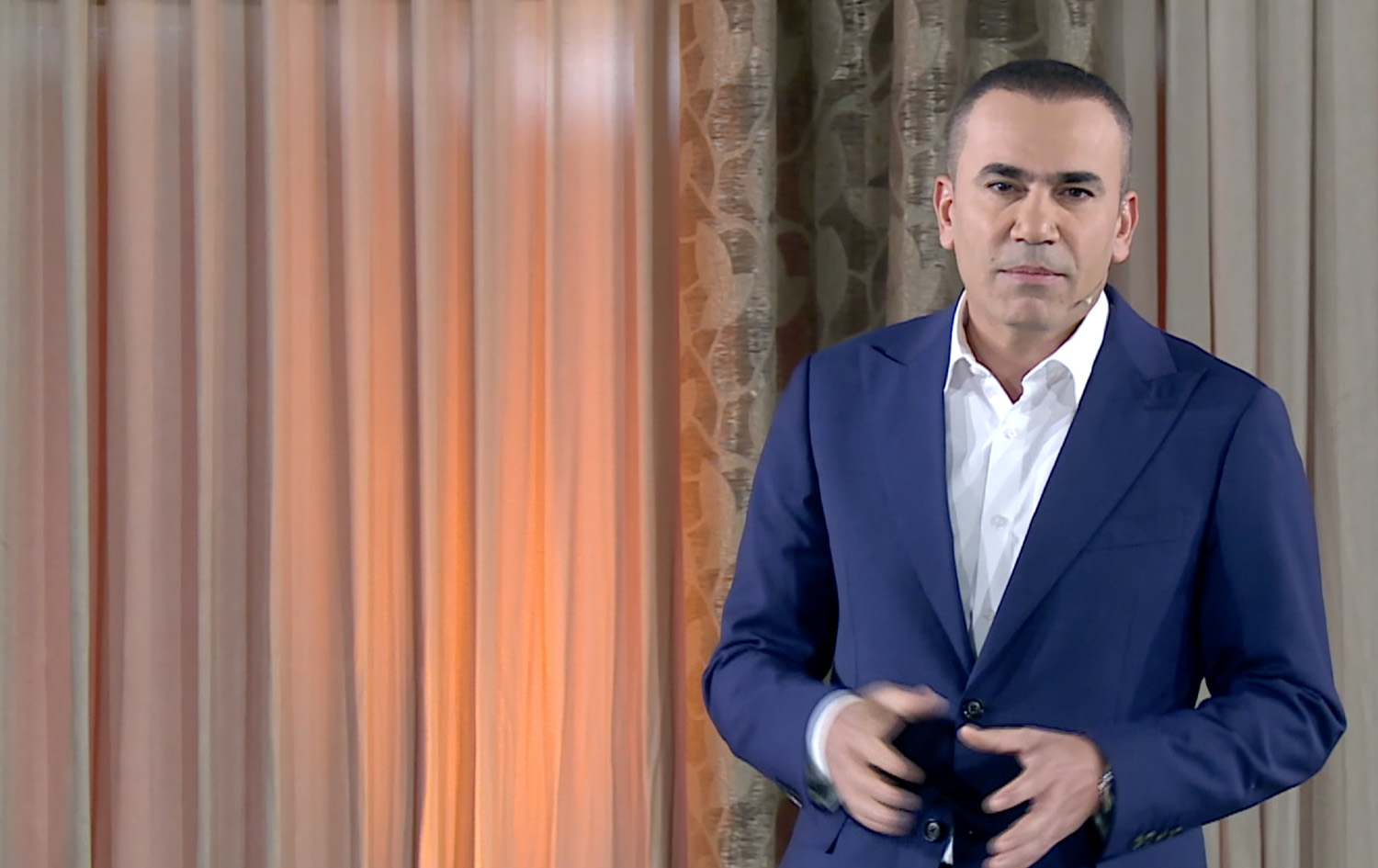 گرفتەكانی گواستنەوەی گشتی، پاسە كۆنەكانی نێو شارەكان ‏بەنموونە