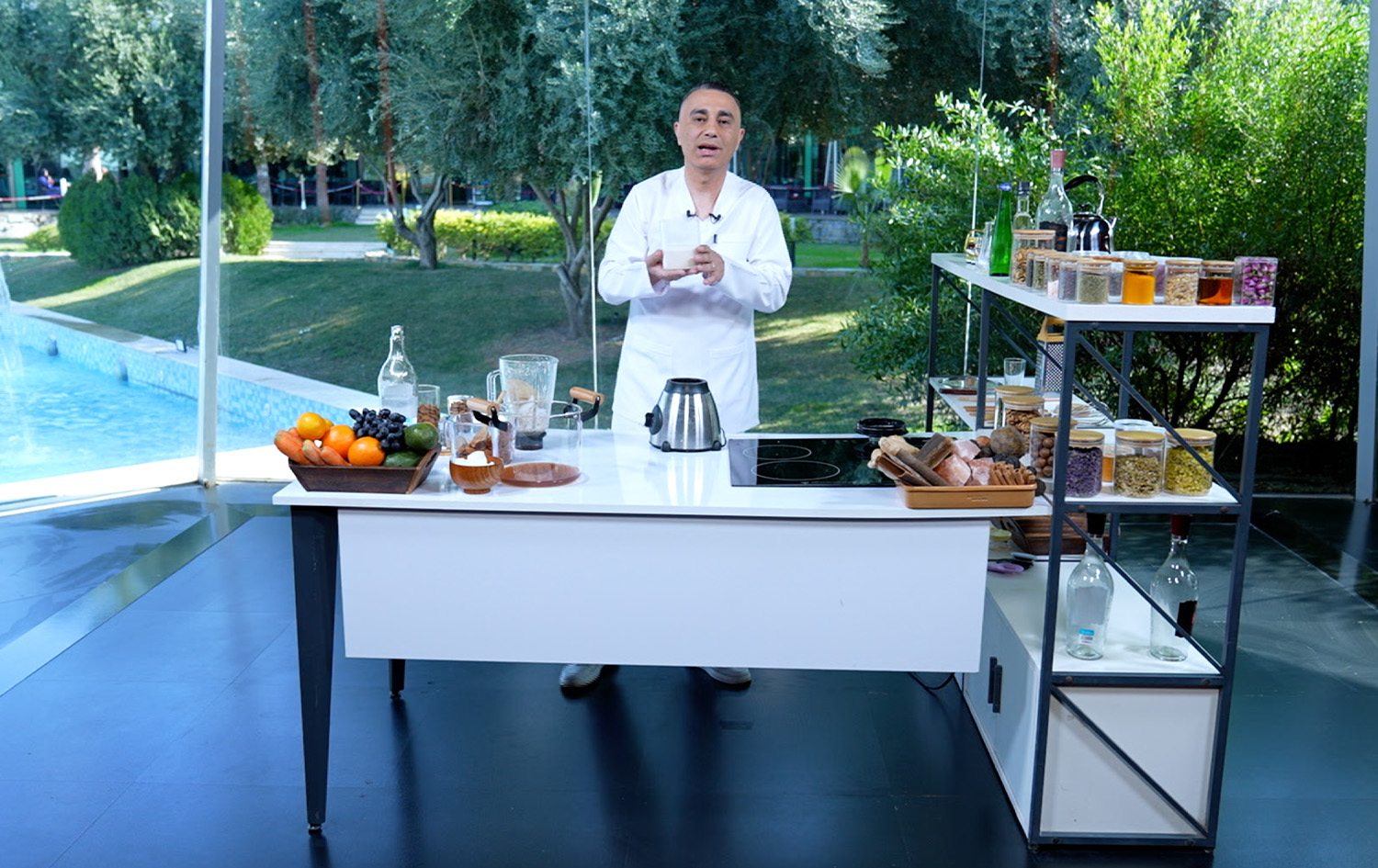 ئامادەکردنی شیری بادەم