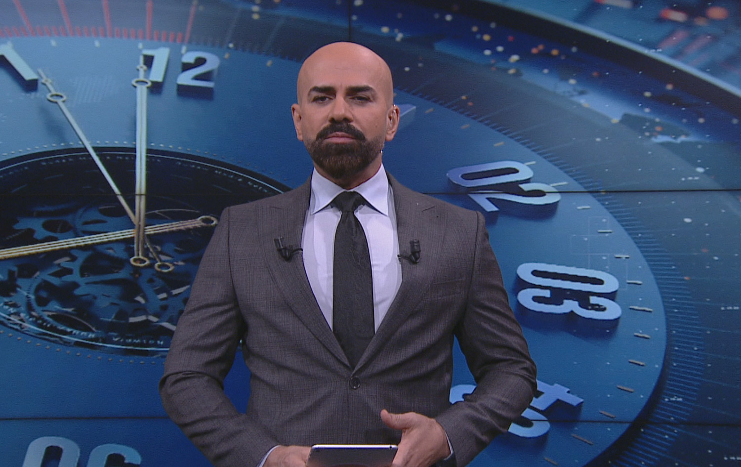 وێنەی کچە شەڕڤانەکەی چەکدارەکان خستیانە خوارەوە گەیشتە شاهۆ ئەمین