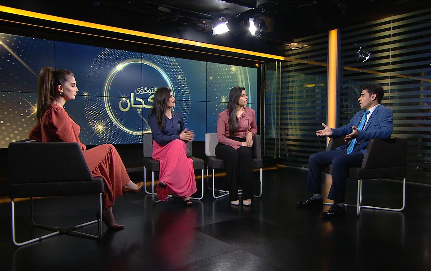 رێبەر رۆستەم لە گفتوگۆی کچان