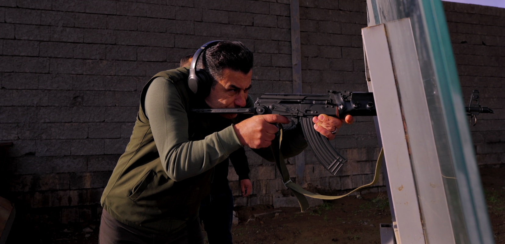 لە ناو جەرگەی بازیانەوە بۆ ڕووپۆشکردنی تەلارە بەرزەکانی عێراق و هەرێمی کوردستان