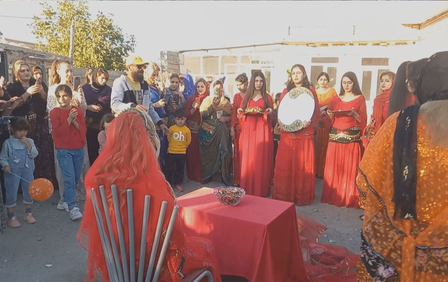 خەنەبەندان بە شێوازی کۆن لە پیرانشاری رۆژهەڵاتی کوردستان