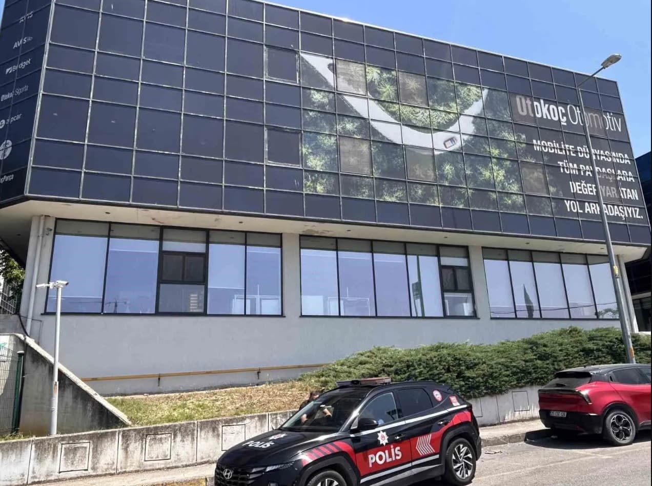 Otokoç Genel Müdürlüğü'ne ateş açıldı