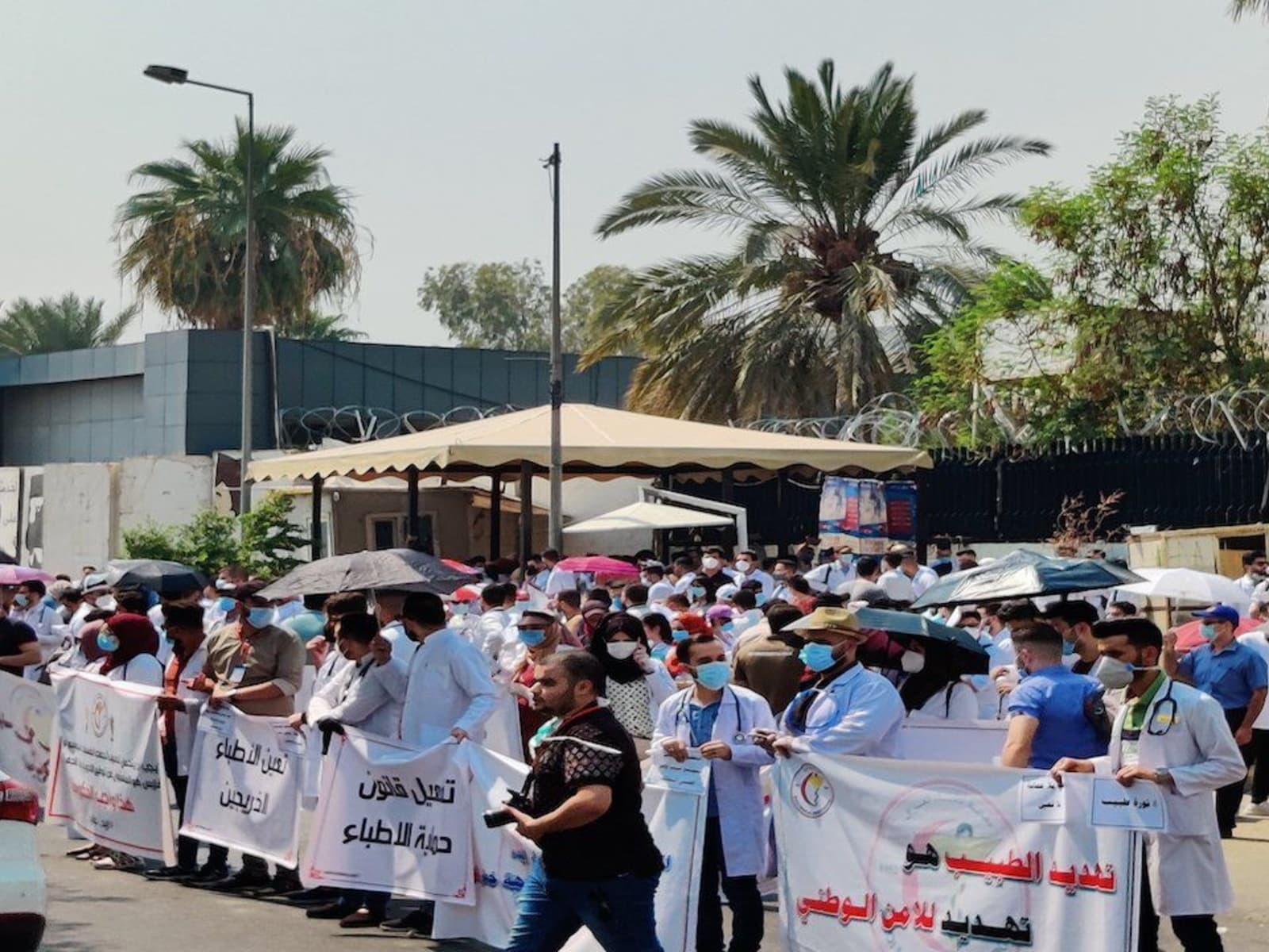 تەندروستیی عێراق: مووچەی پزیشکانی نیشتەجێی خولاو 600 هەزار دینارە