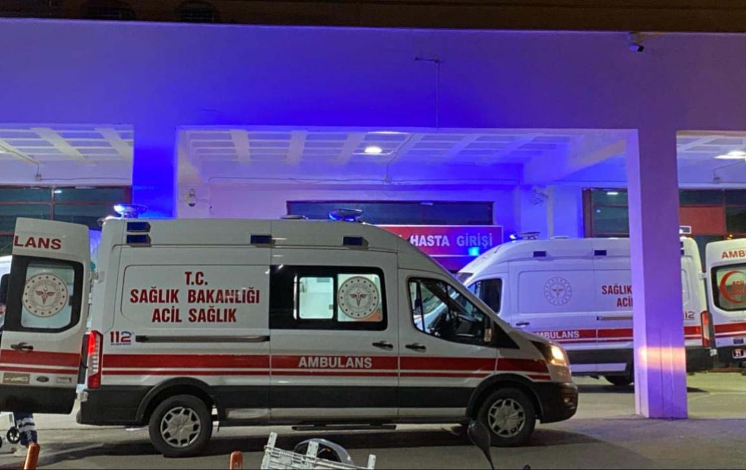 Mardin'de iki otomobilin çarpıştığı kazada 1 kişi öldü, 4 kişi yaralandı