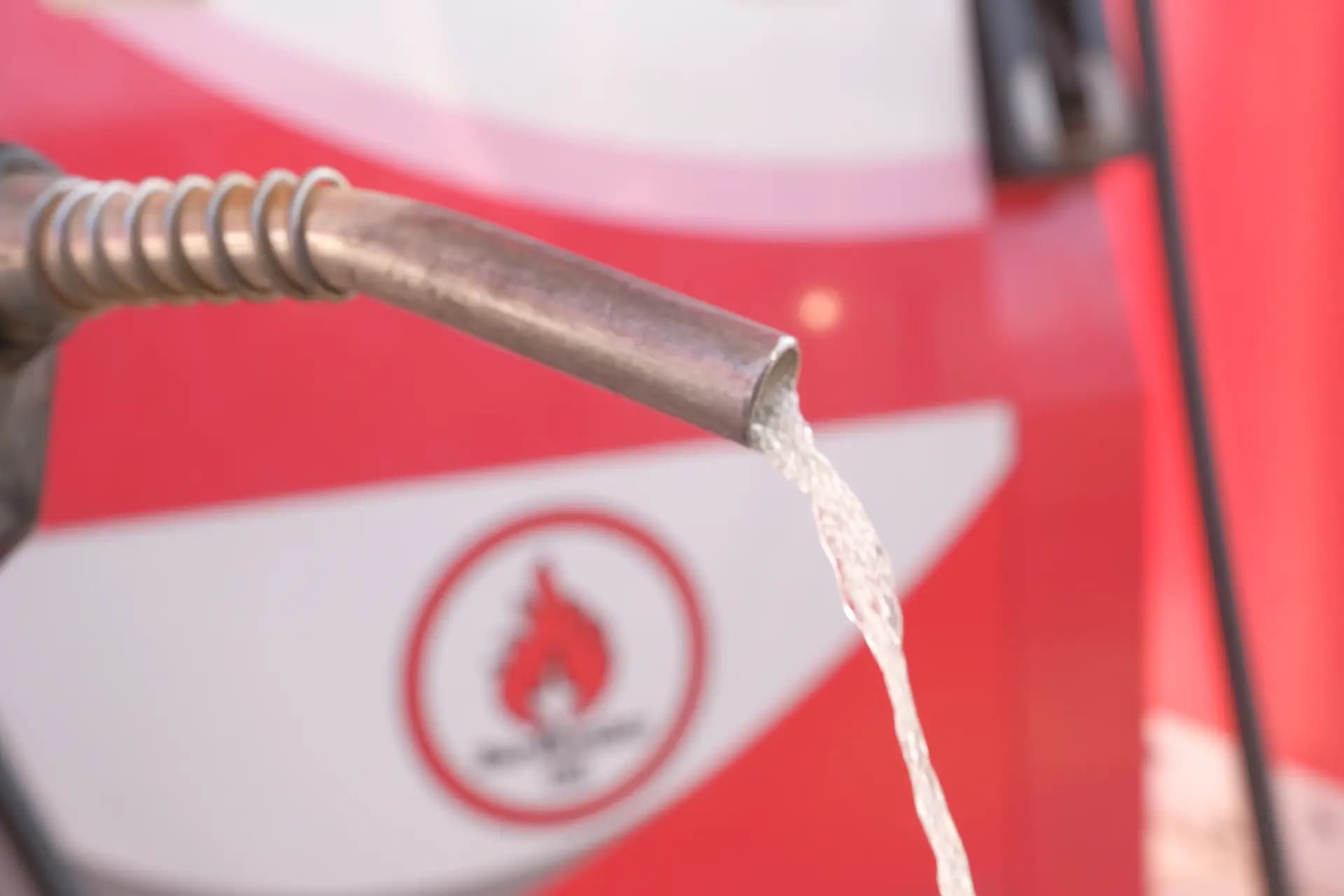 Iraq denies fuel shortage as Kirkuk residents report long queues, reduced allocations