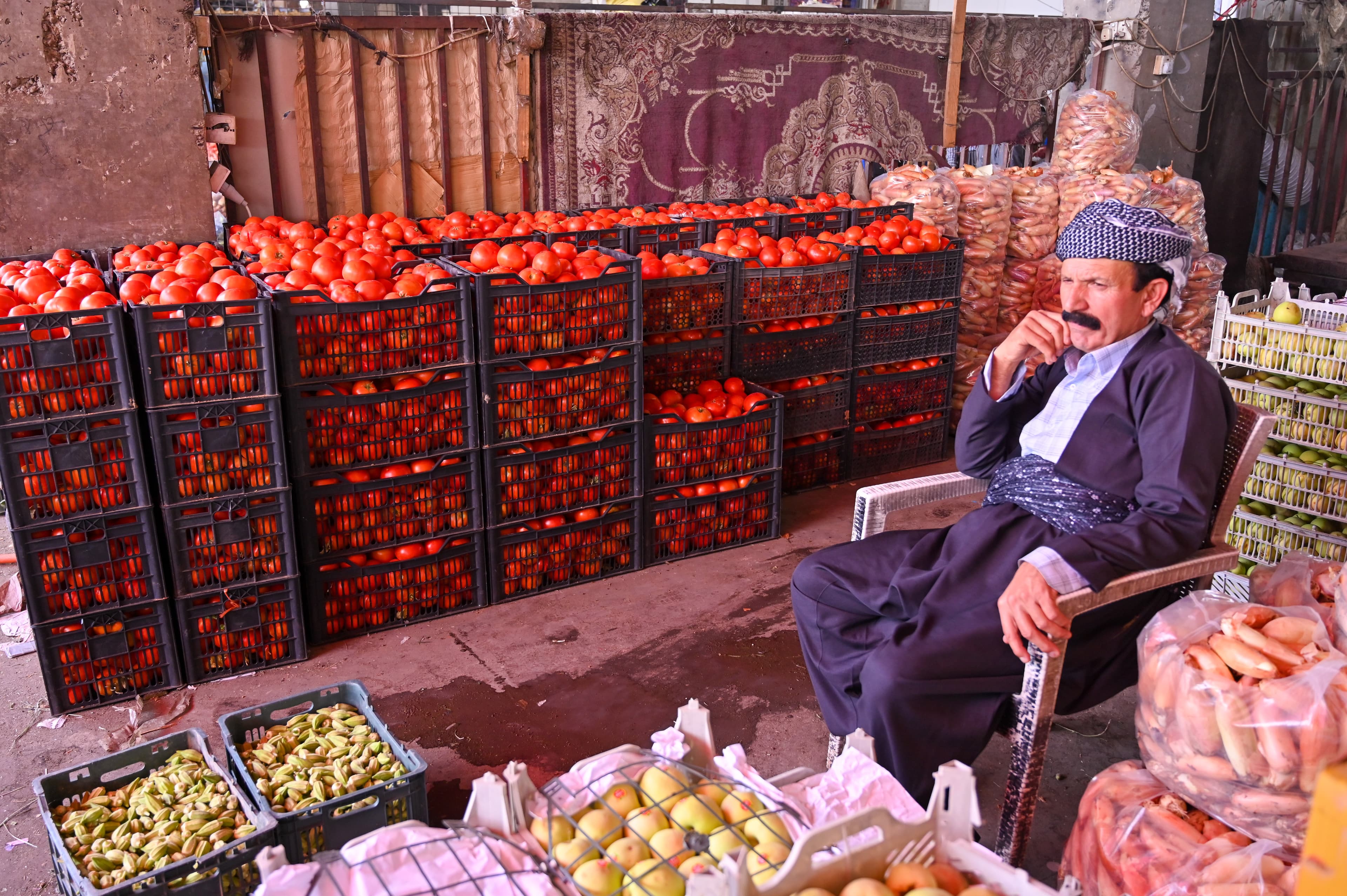 عەلوەکانی سلێمانی و هەولێر: بەرهەمی خۆماڵیمان زۆرە و بازاڕیان کەمە